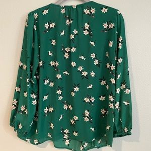 Collective Concepts Brooky Tie Detail Blouse